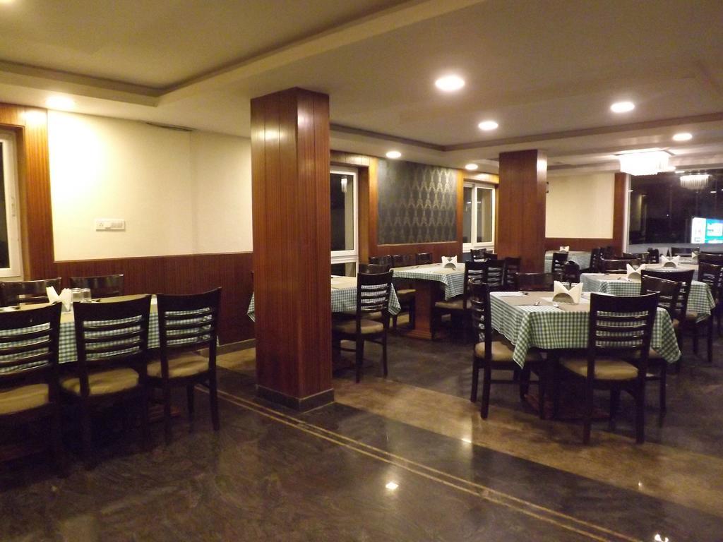 The Majestic Crown Ooty Exterior foto